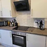 Willesden, Flat1 Lovely Spacious 1 Bedroom Flat, Heart Of Llandudno