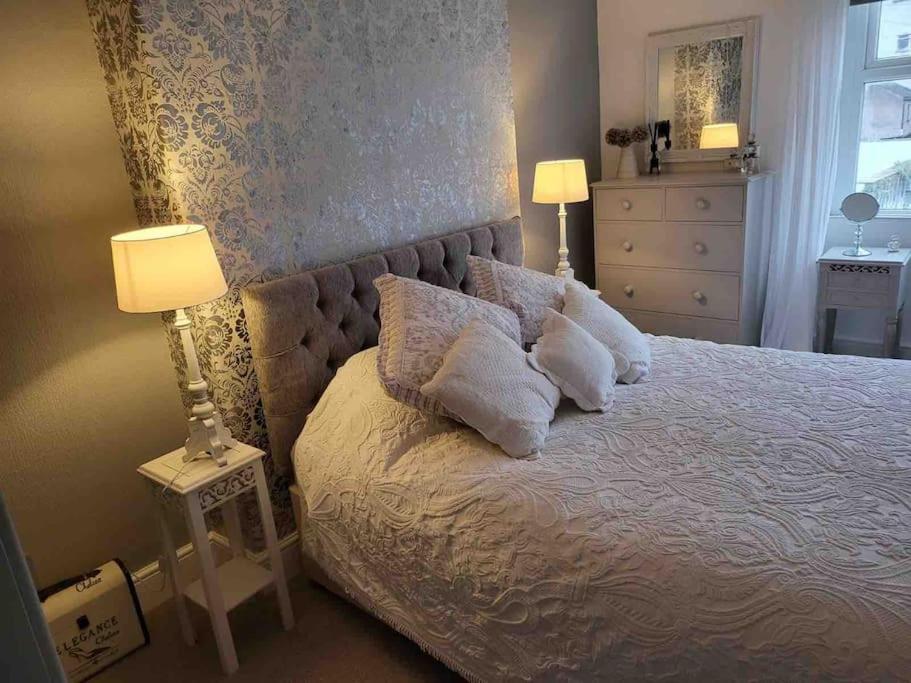 Willesden, Flat1 Lovely Spacious 1 Bedroom Flat, Heart Of Llandudno